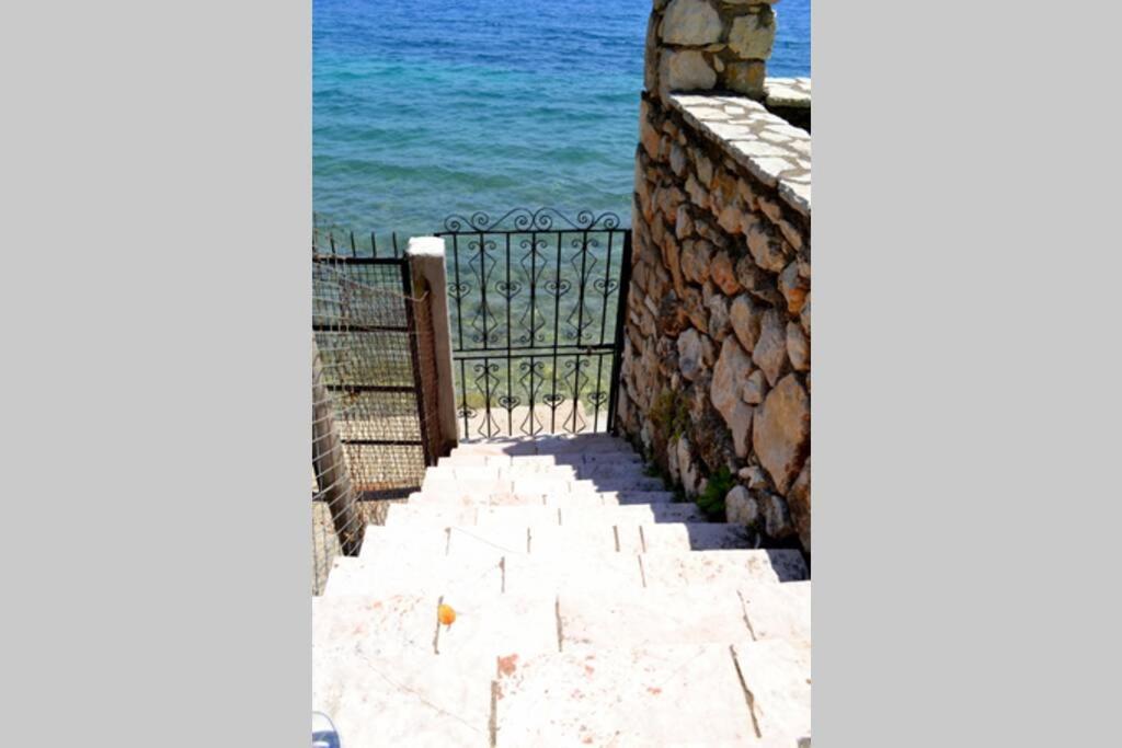 Villa Violeta Lefkada Nydri Exterior photo